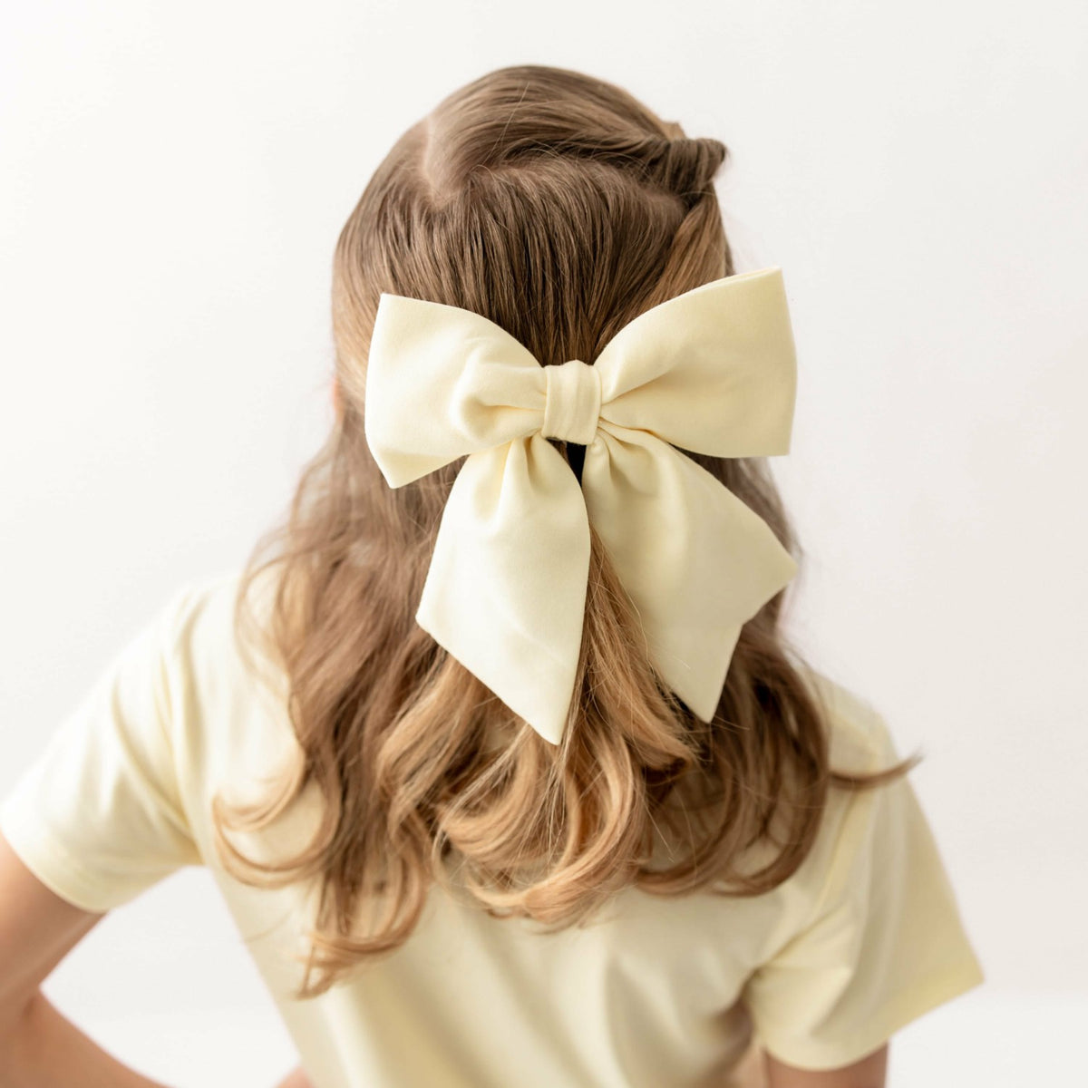 Kyte Baby Large Alligator Clip Bow in Chamomile