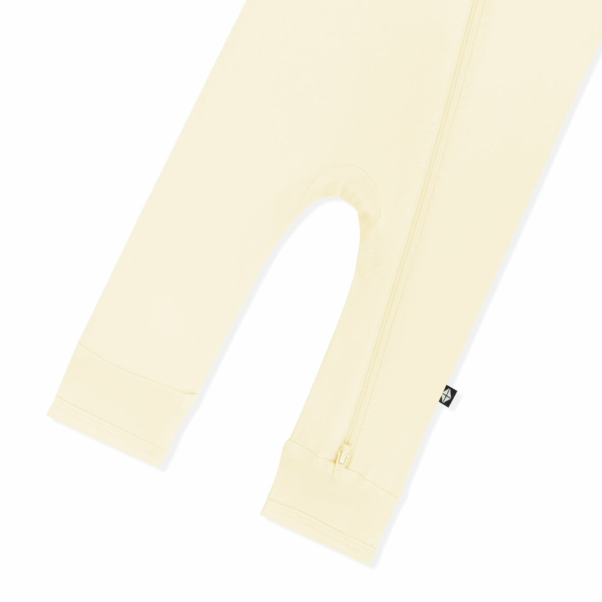 Kyte Baby Zippered Romper in Chamomile