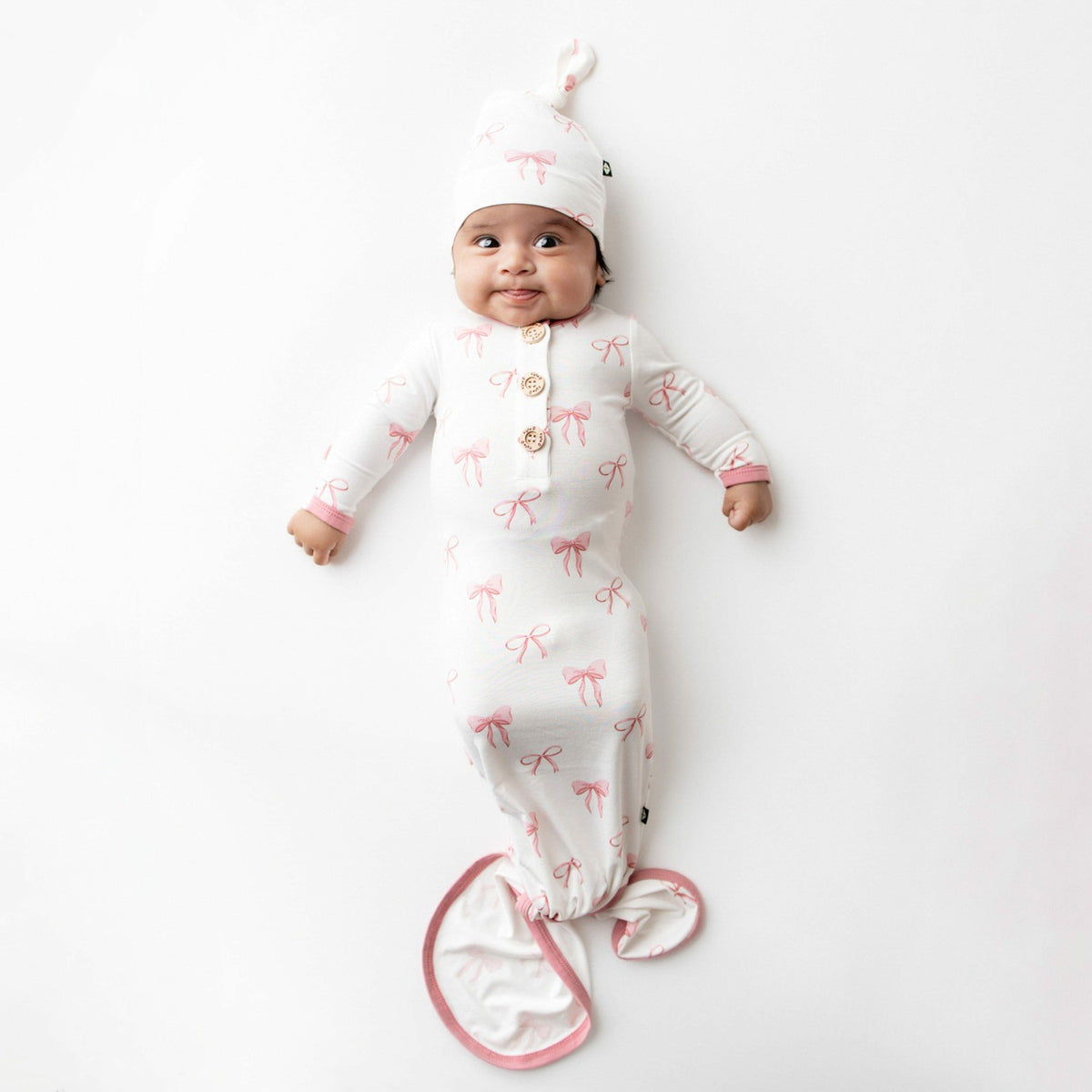 Kyte Baby Knotted Day Gown with Hat Set in Bow