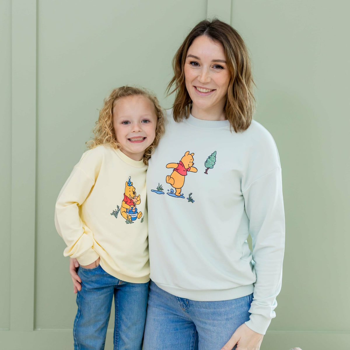 Kyte Baby Sweatshirt in Winnie the Pooh on Chamomile
