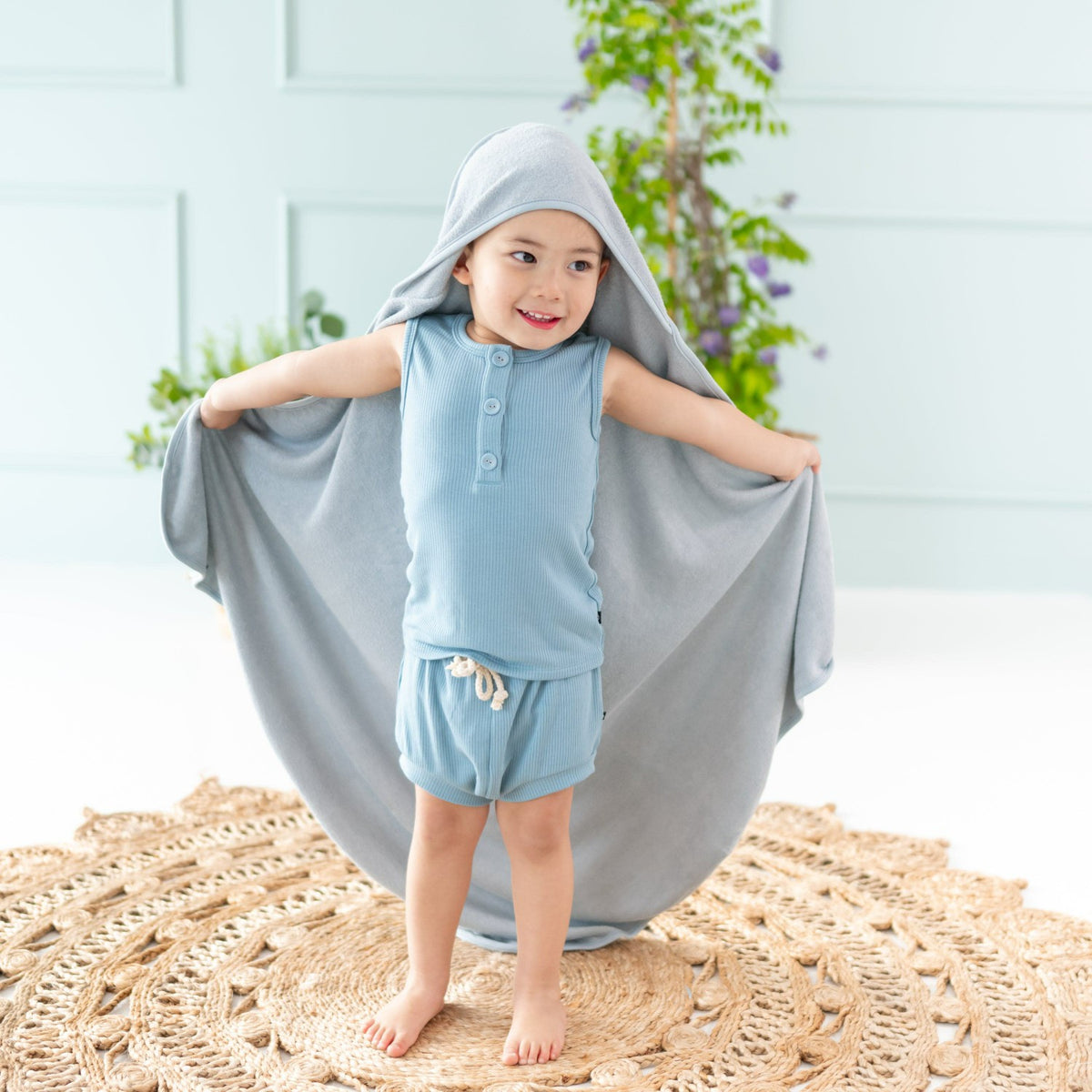 Kyte Baby Hooded Infant Bath Towel in Fog