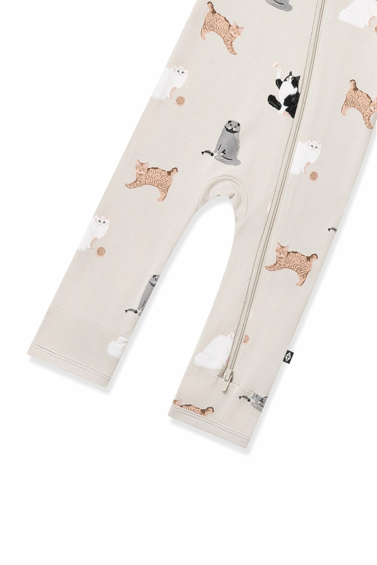 Kyte Baby Zippered Romper in Fluffy Cat