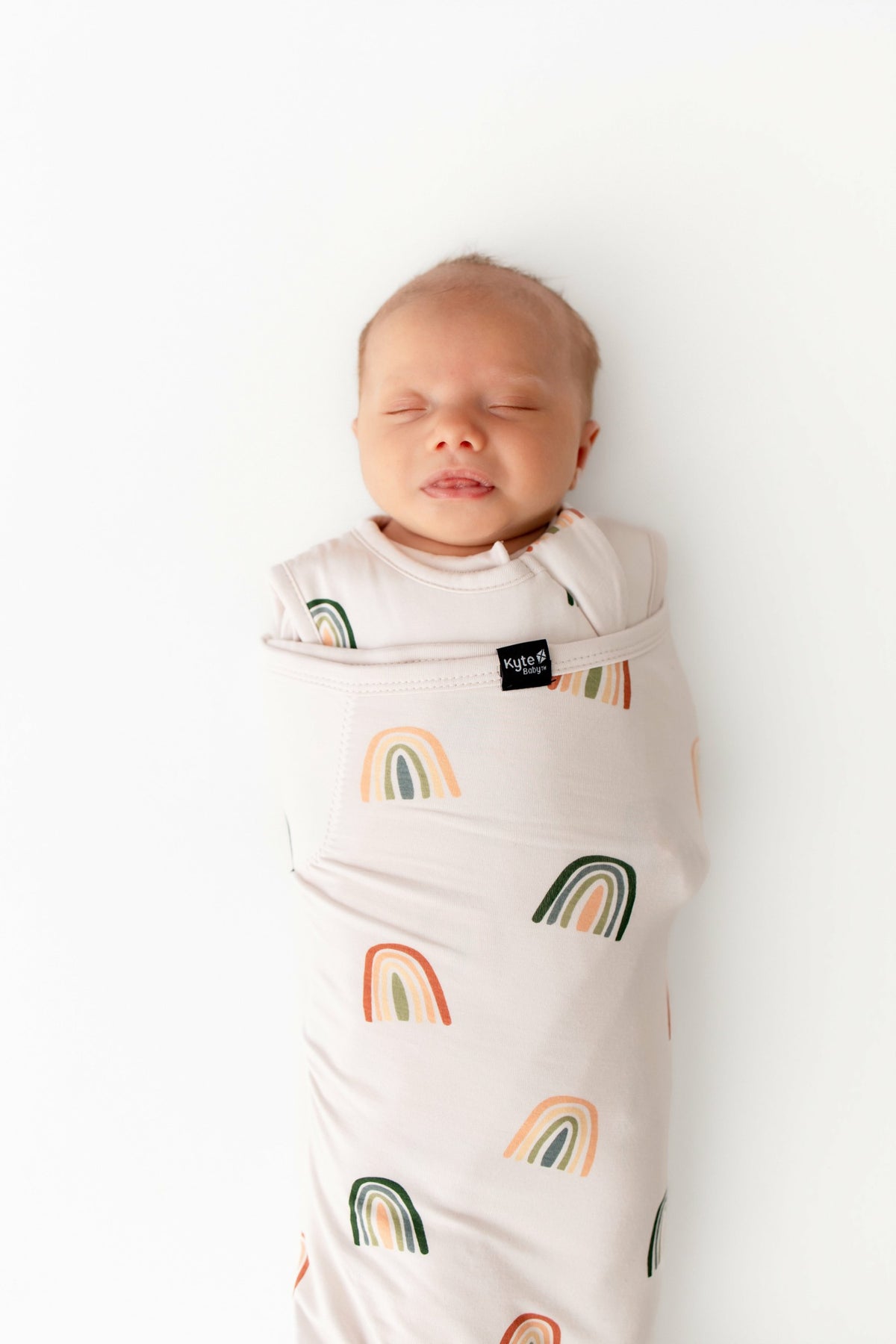Kyte Baby Sleep Bag Swaddler in Retro Rainbow 1.0