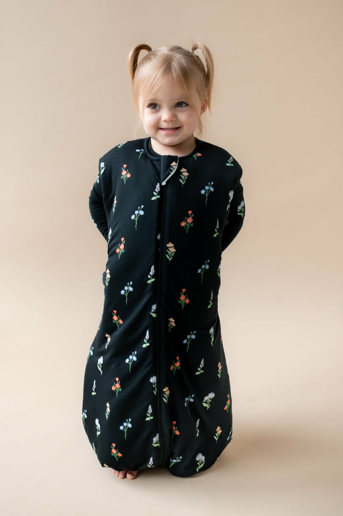 Kyte Baby Sleep Bag Walker in Midnight Wildflower 2.5