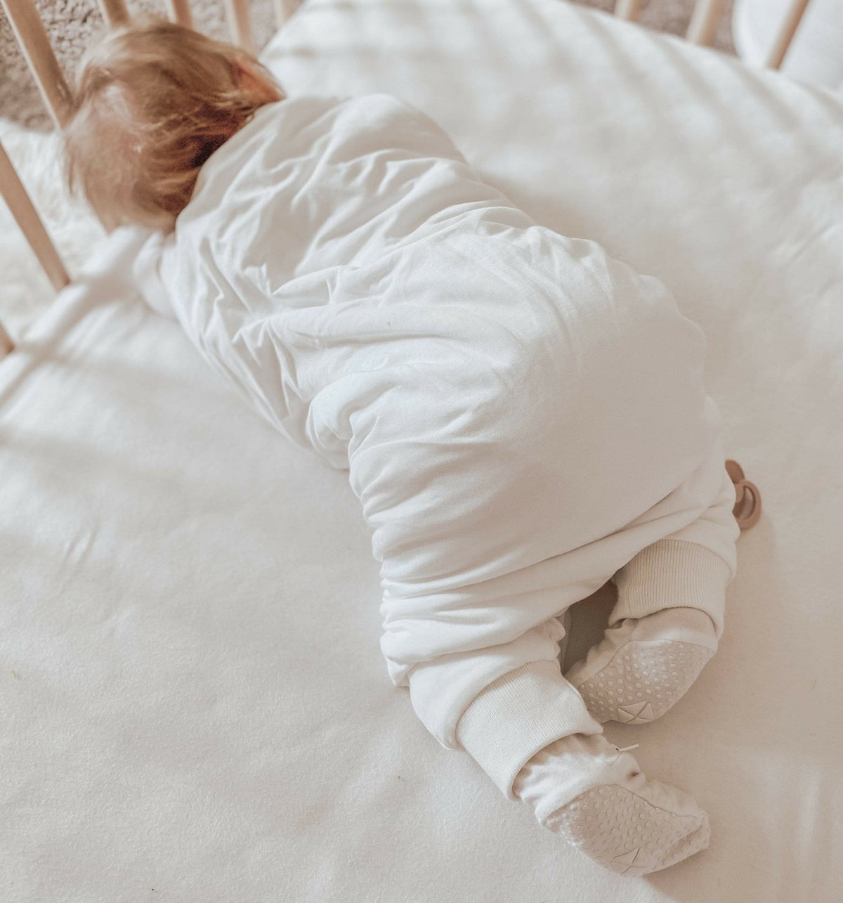 Kyte Baby Sleep Bag Walker in Cloud 2.5 TOG