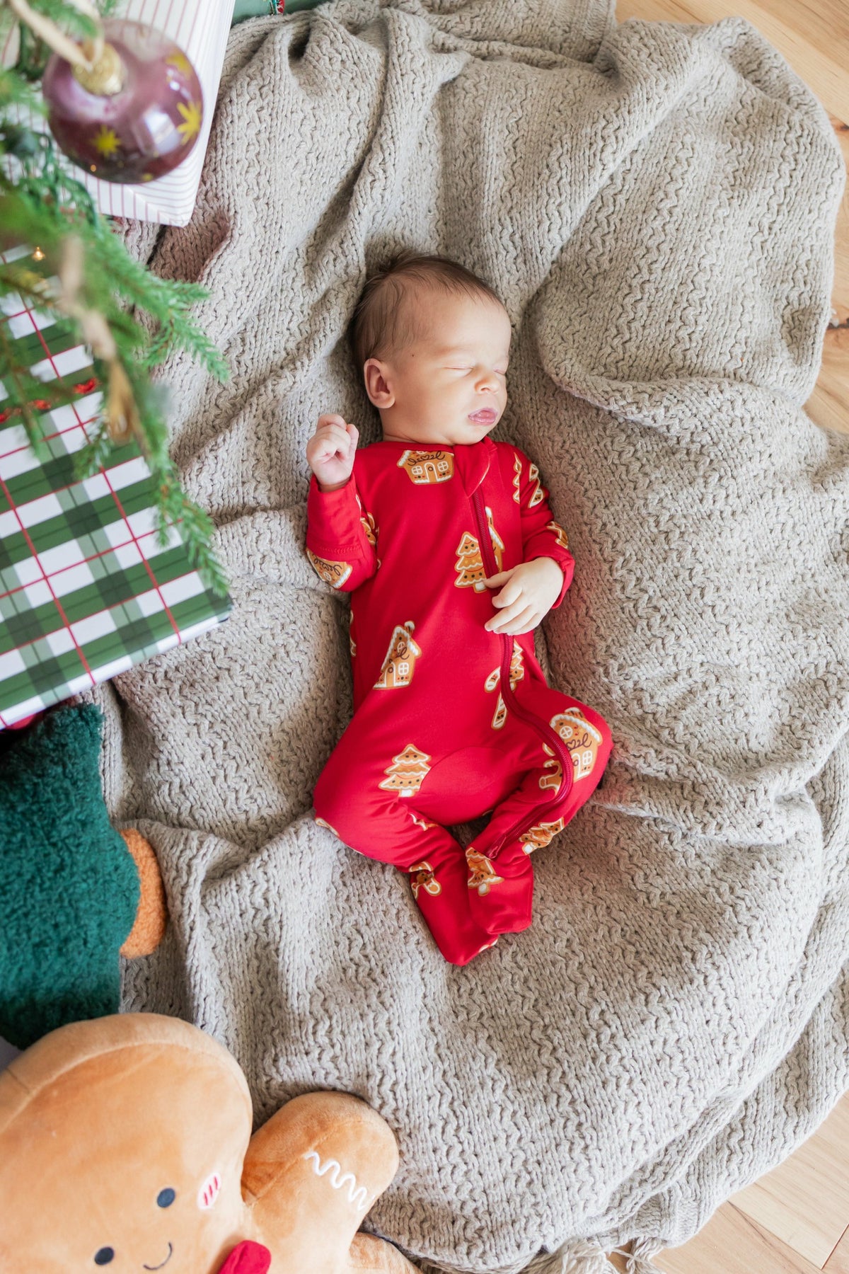 Kyte Baby Zippered Footie in Gingerbread