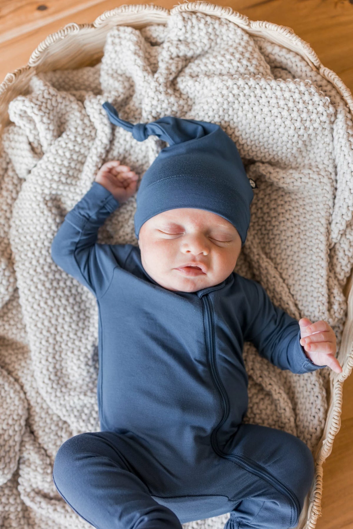 Kyte Baby Zippered Footie in Oxford