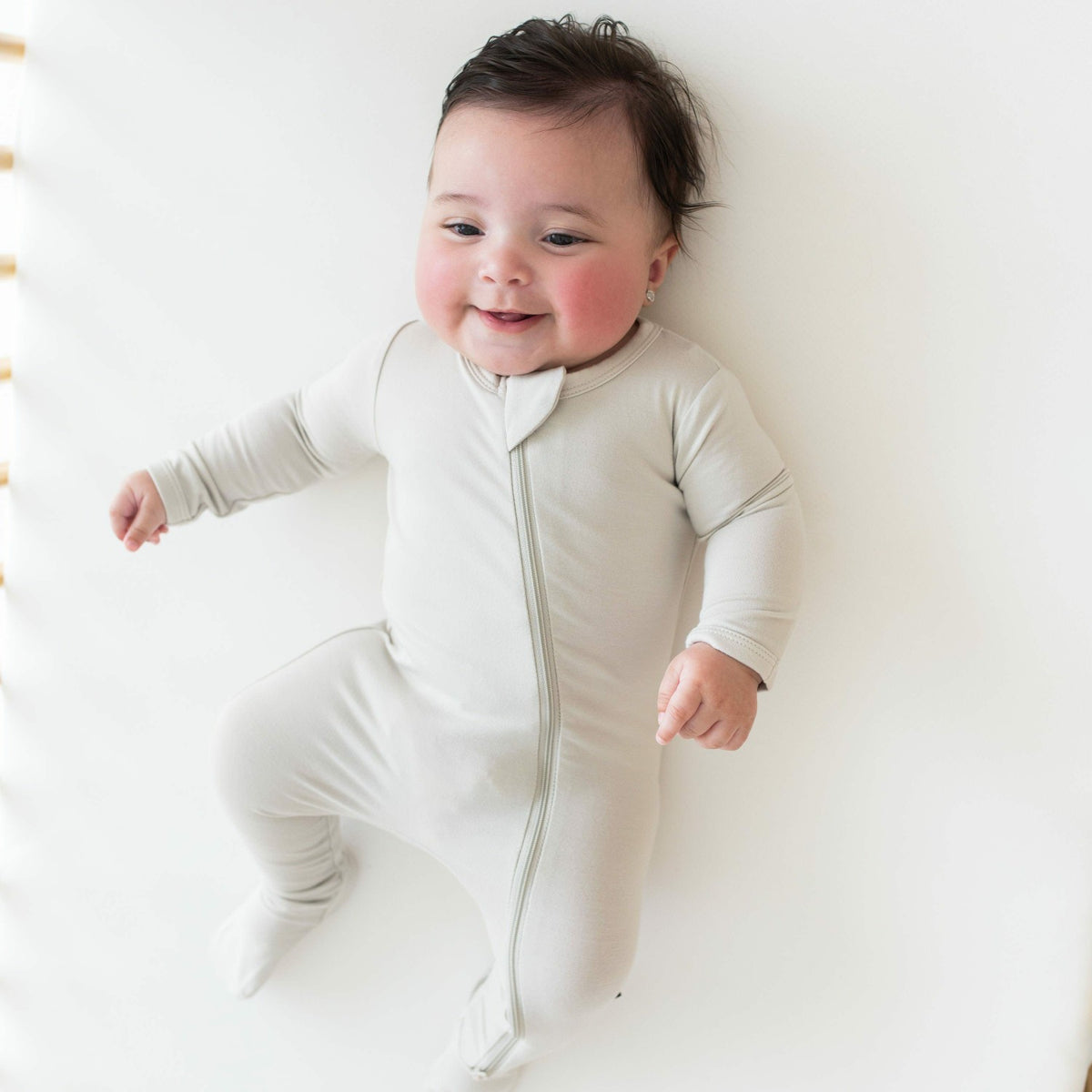 Kyte Baby Zippered Footie in Oat