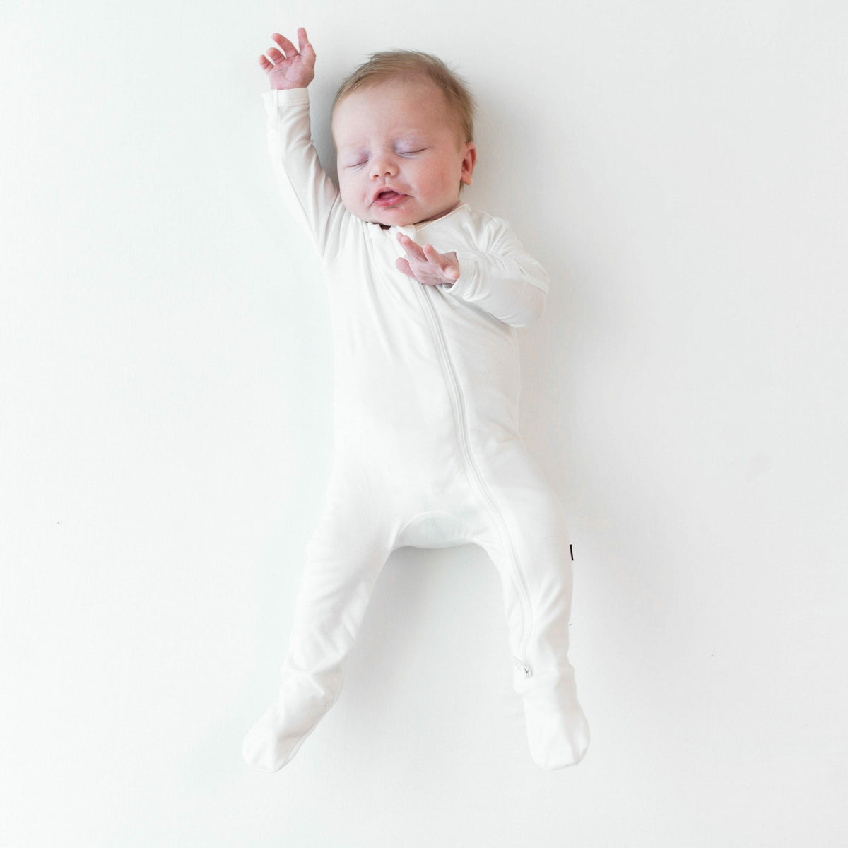 Kyte Baby Zippered Footie in Cloud