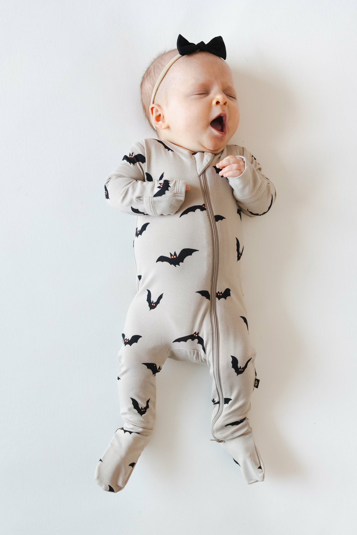 Kyte Baby Zippered Footie in Bats