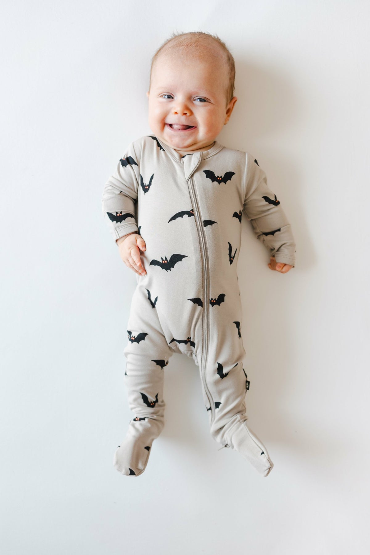 Kyte Baby Zippered Footie in Bats