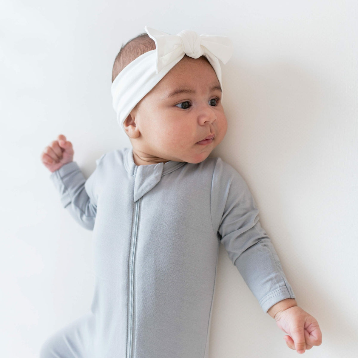 Kyte Baby Knotted Bow Headband in Cloud
