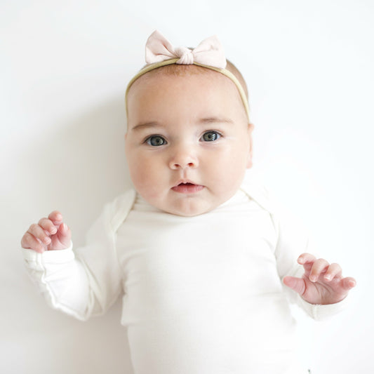 Kyte Baby Tiny Nylon Bow in Blush