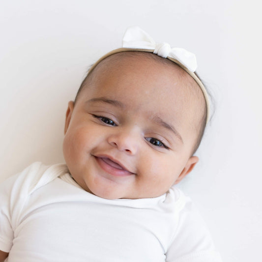 Kyte Baby Tiny Nylon Bow in Cloud