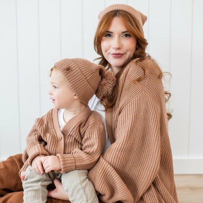 Kyte Baby Chunky Knit Pom Beanie in Latte