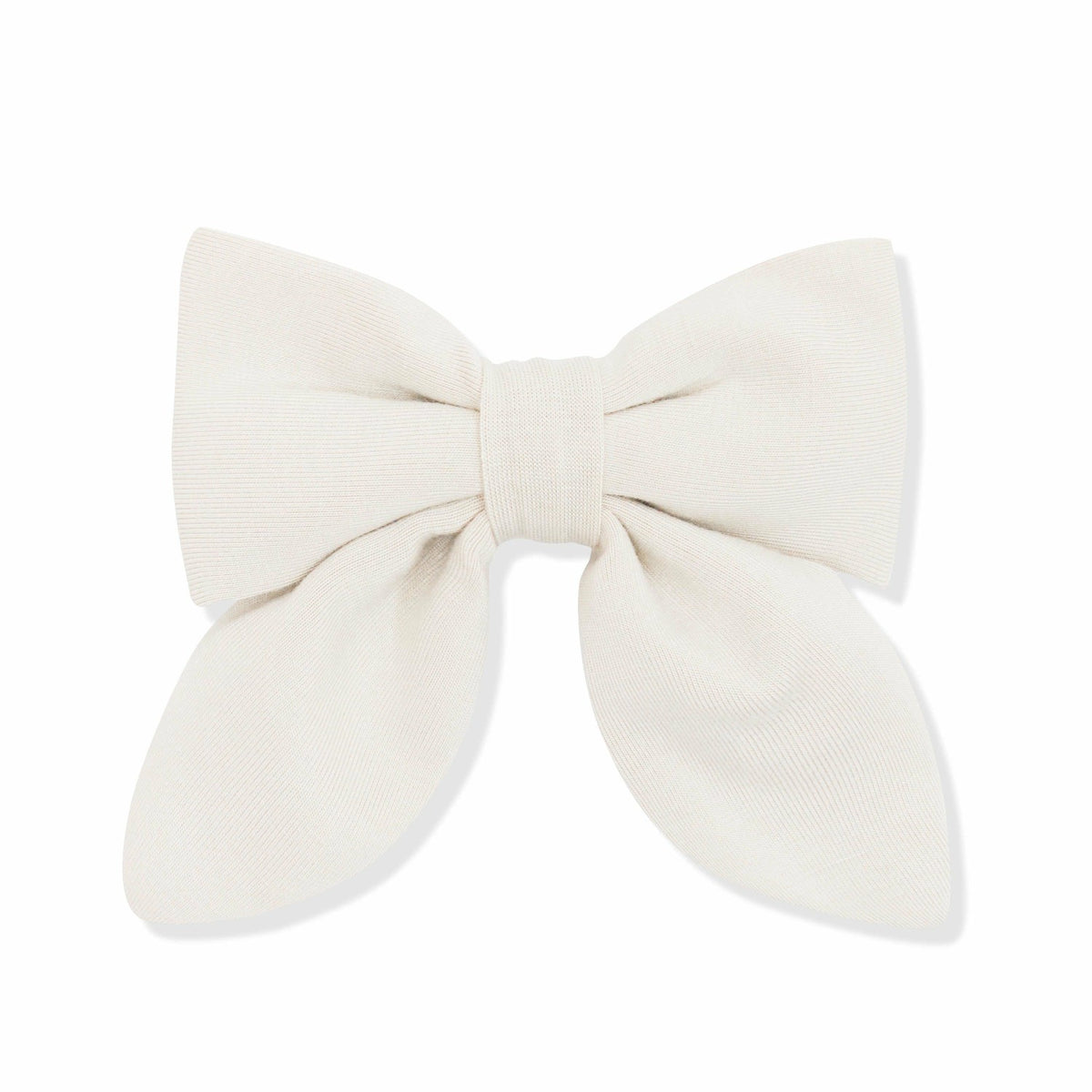 Kyte Baby Medium Alligator Clip Bow in Oat