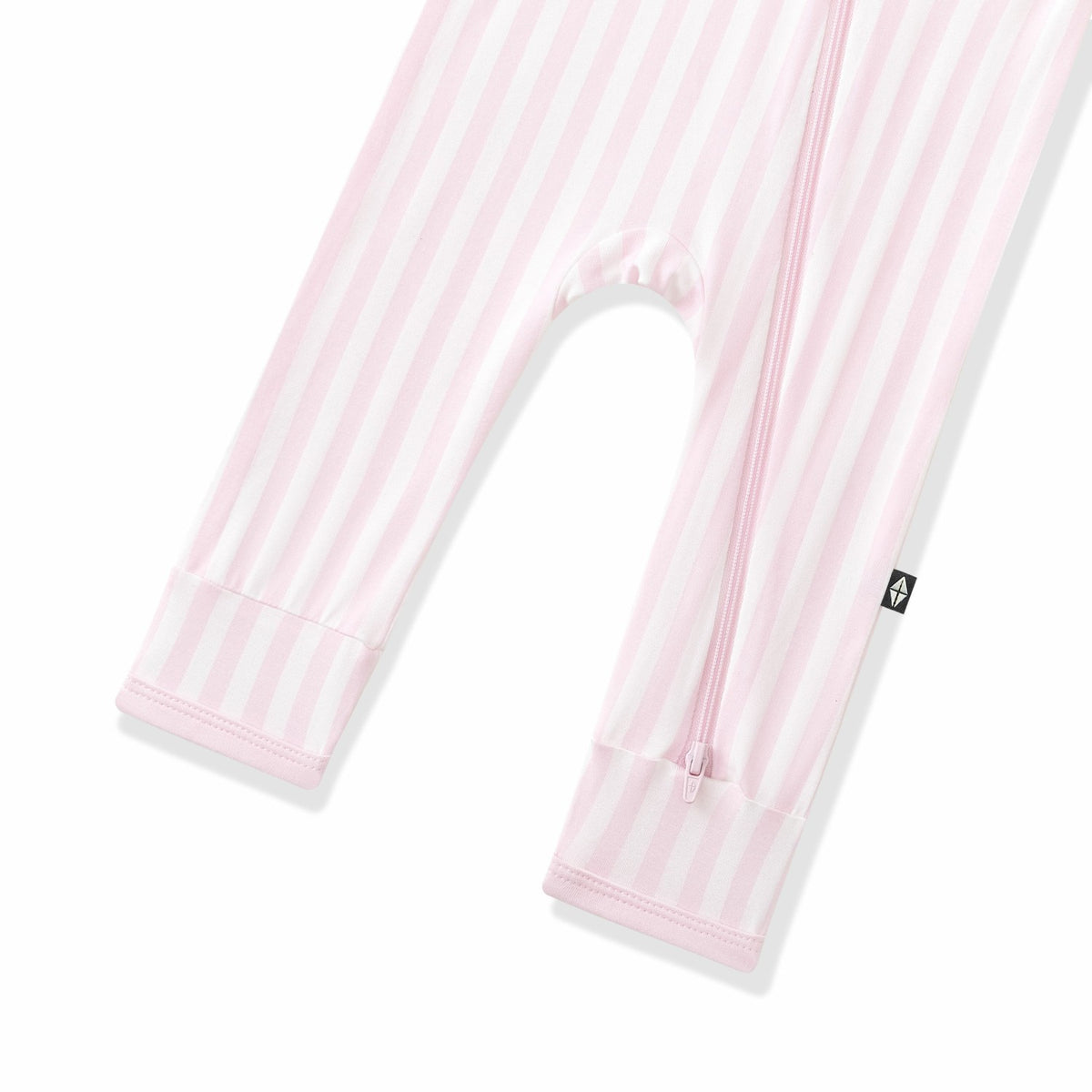 Kyte Baby Zippered Romper in Small Sakura Stripe