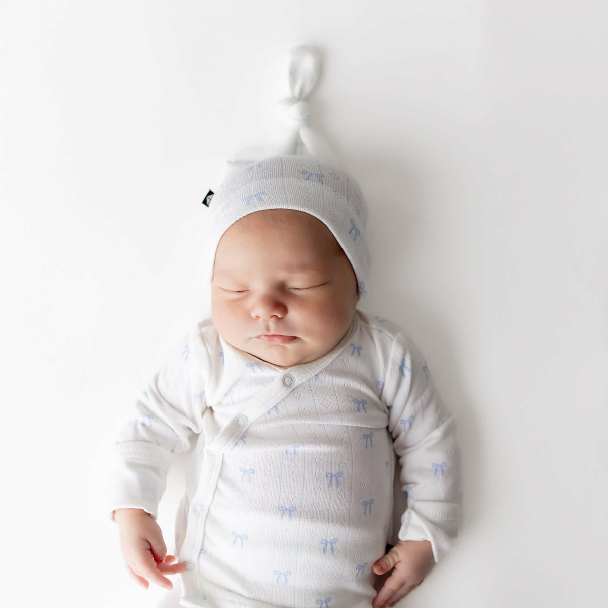 Kyte Baby Pointelle Take Me Home Set with Cap in Sweet Blue Bow