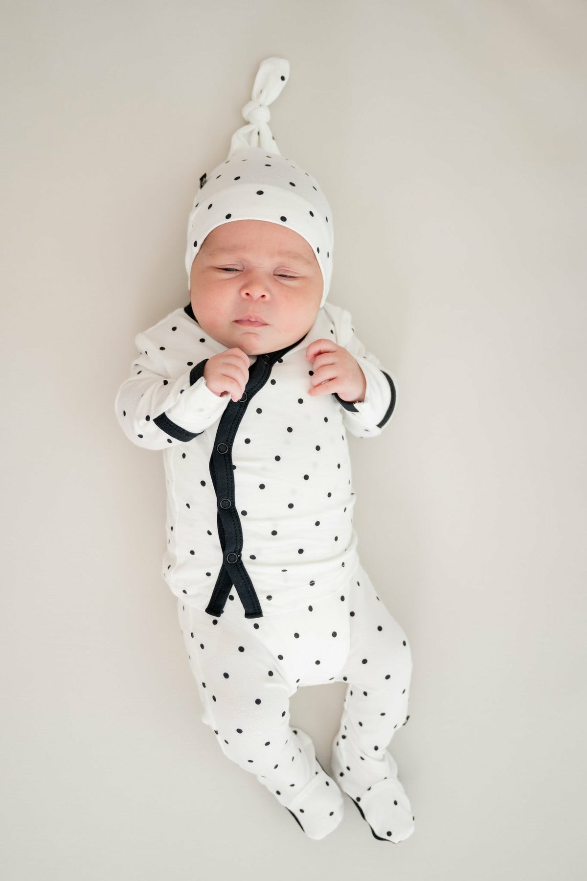Kyte Baby Take Me Home Set with Cap in Midnight Polka Dot