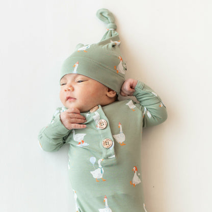 Kyte Baby Knotted Day Gown with Hat Set in Silly Goose