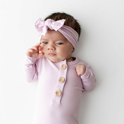Kyte Baby Knotted Gown with Bow Set in Cloud
