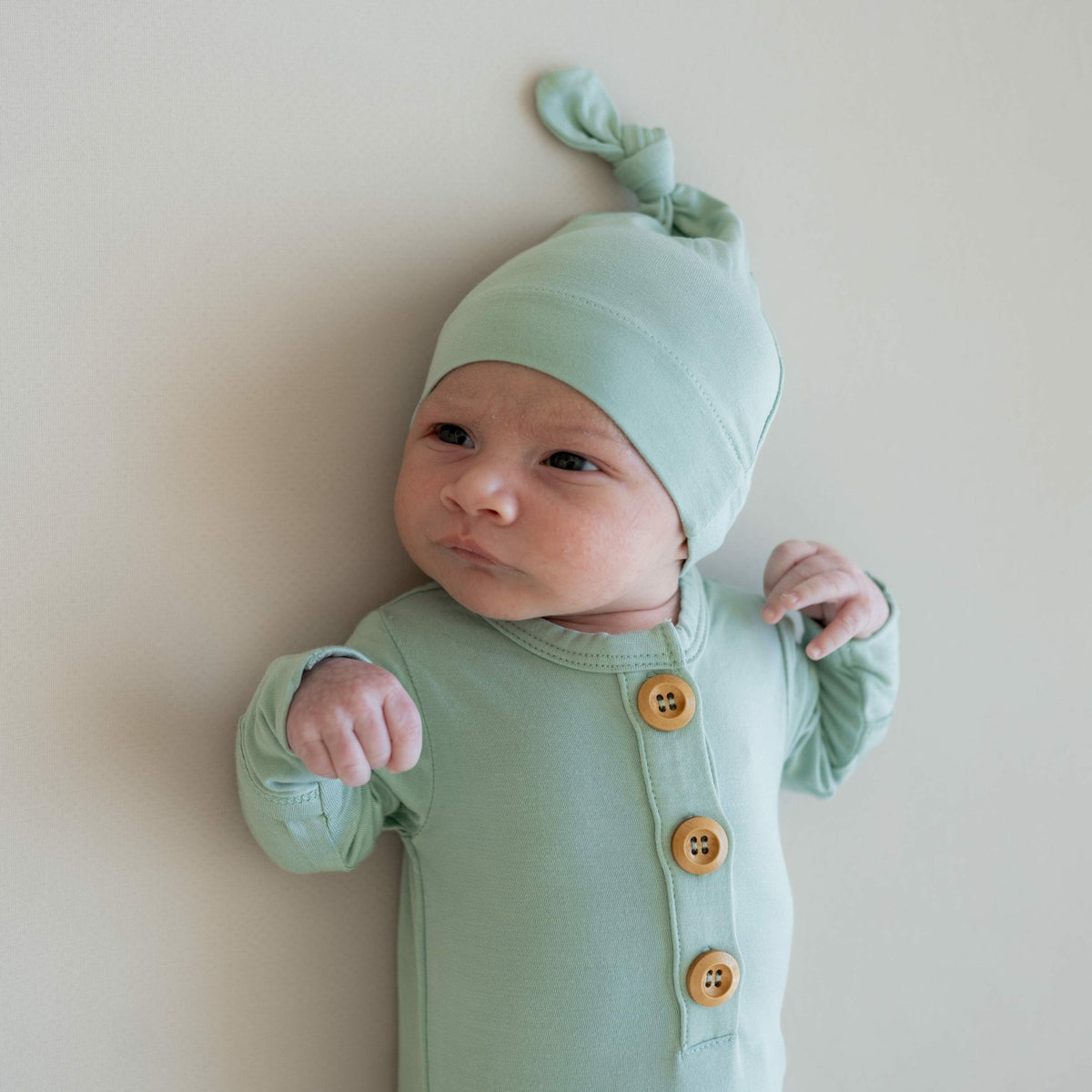 Kyte Baby Knotted Gown with Hat Set in Sage