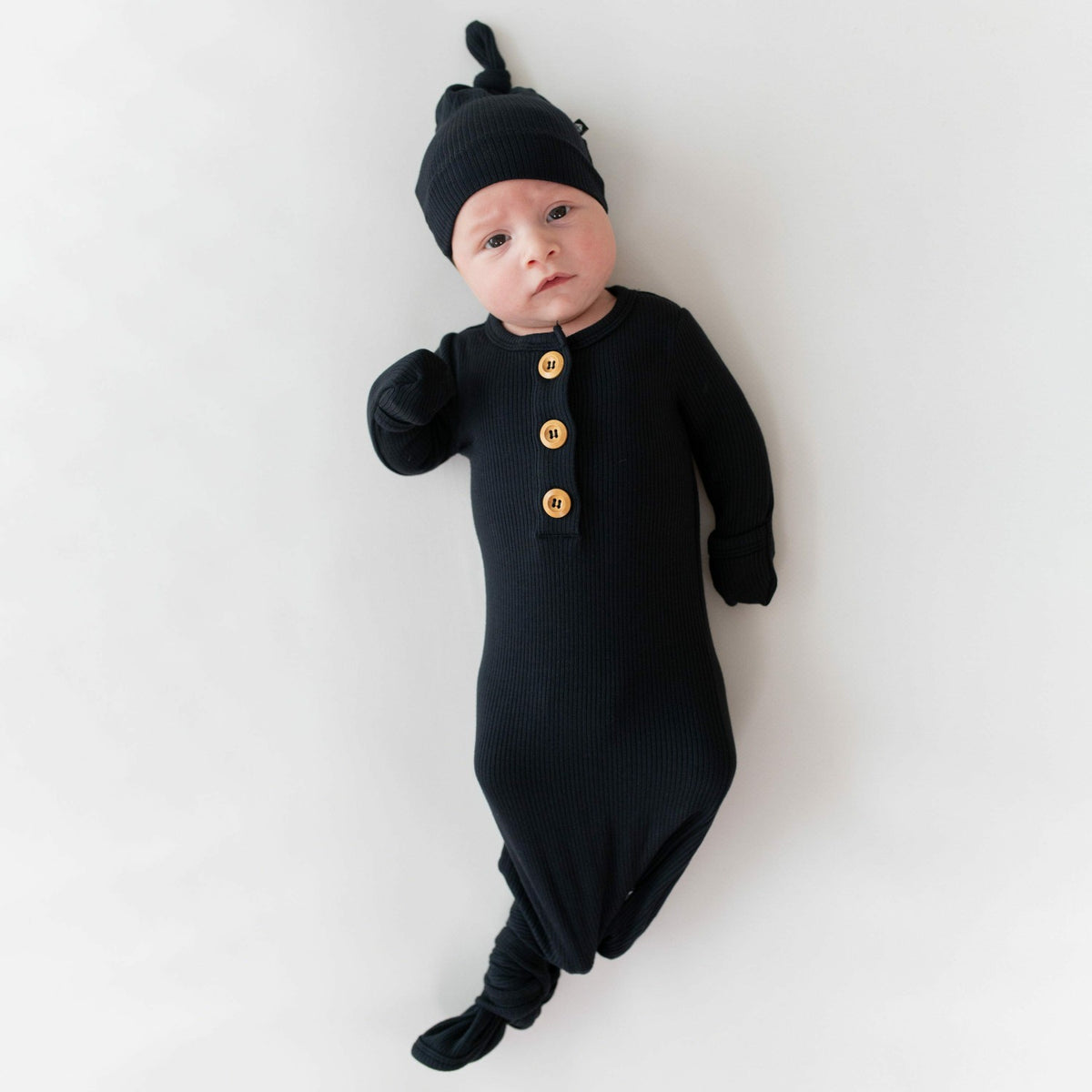 Kyte Baby Ribbed Knotted Gown and Hat Midnight