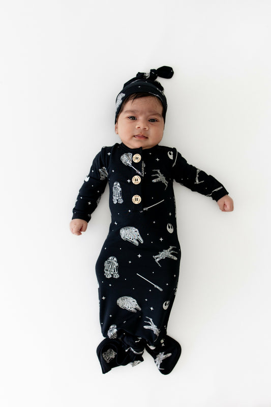 Kyte Baby Knotted Day Gown with Hat Set in STAR WARS™