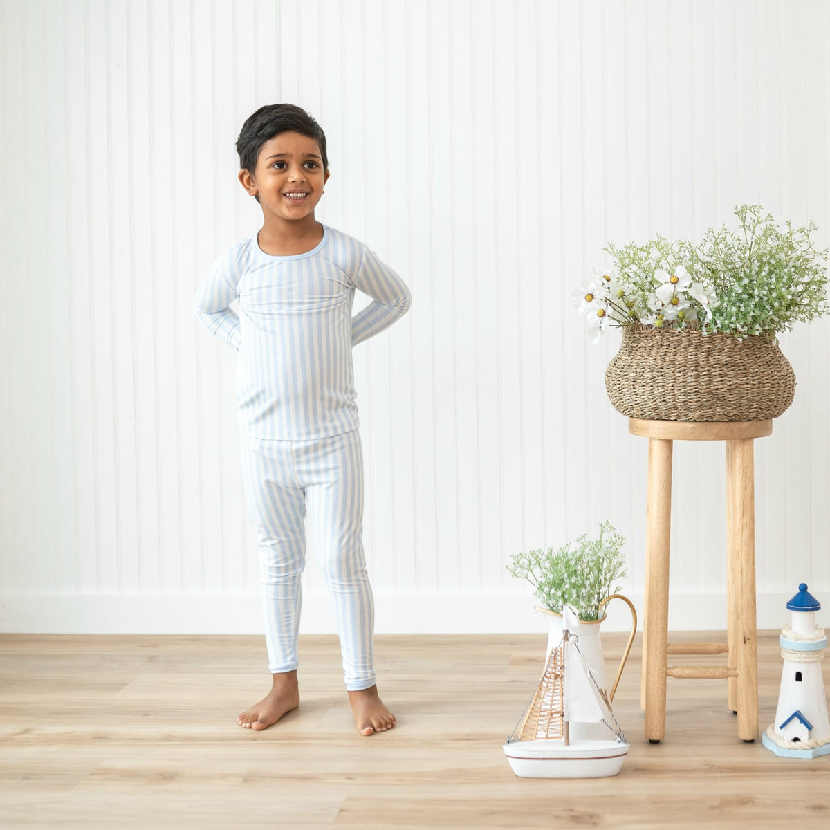 Kyte Baby Long Sleeve Pajamas in Small Mist Stripe