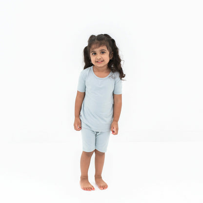 Kyte Baby Short Sleeve Pajamas in Fog