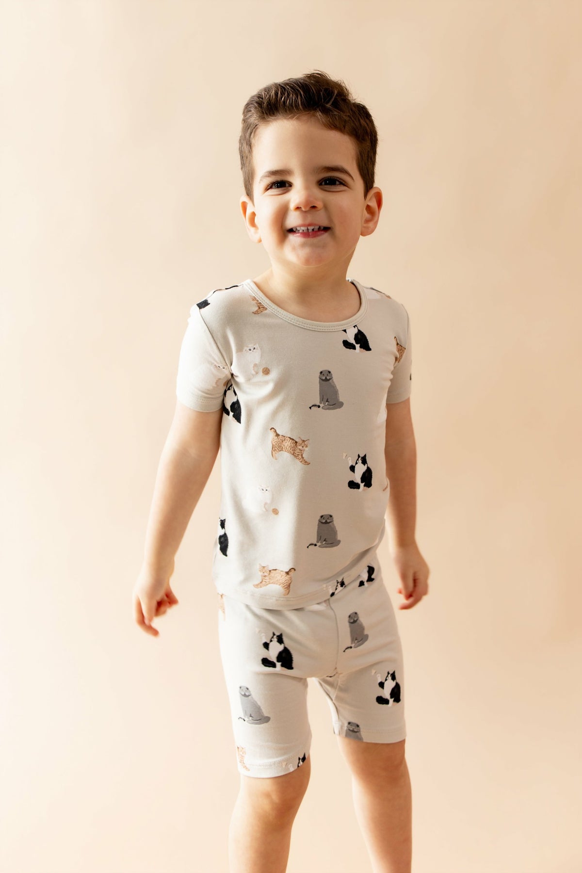 Kyte Baby Short Sleeve Pajamas in Fluffy Cat