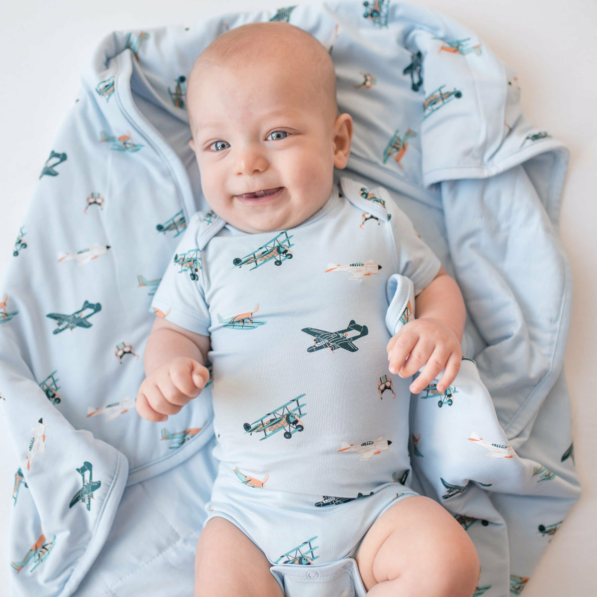 Kyte Baby Baby Blanket in Take Off 1.0