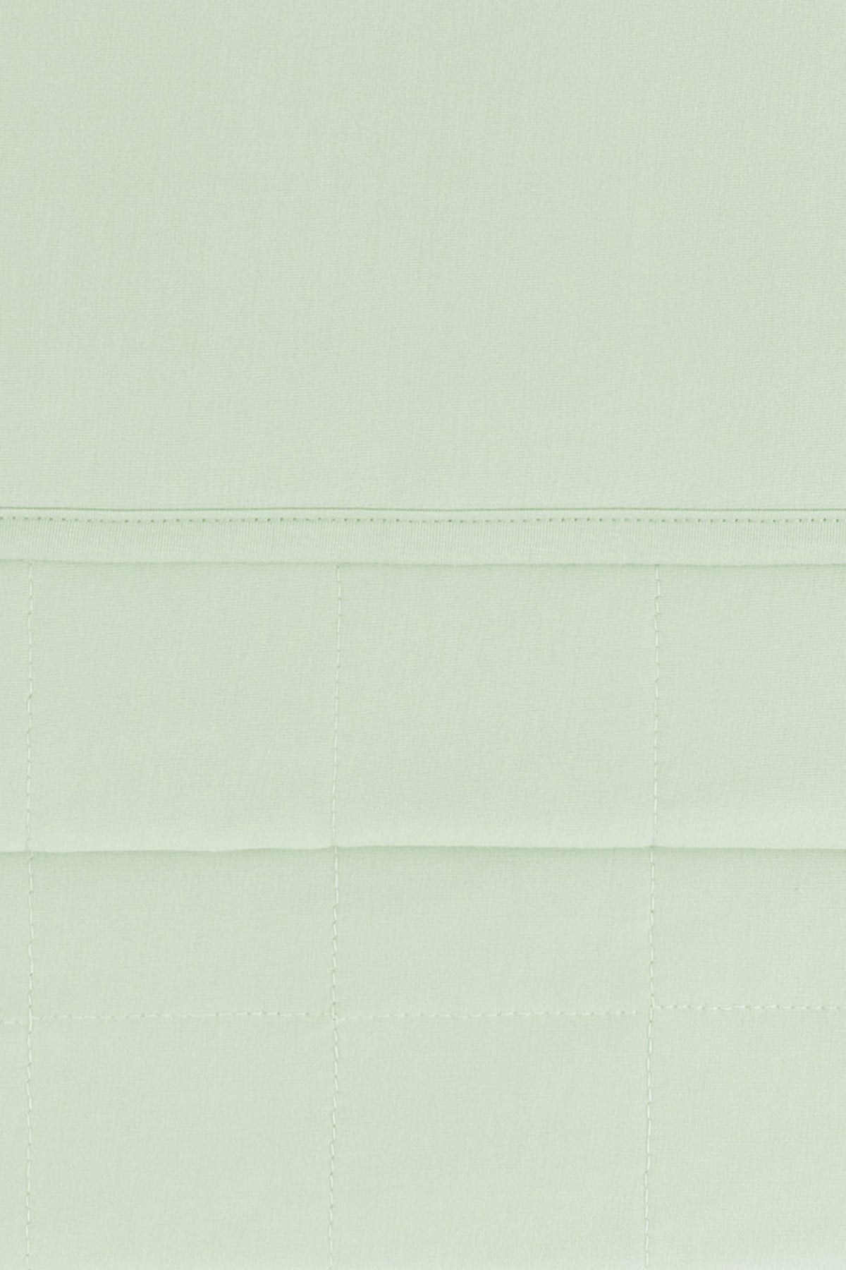 Kyte Baby Adult Quilted Blanket in Basil 2.5