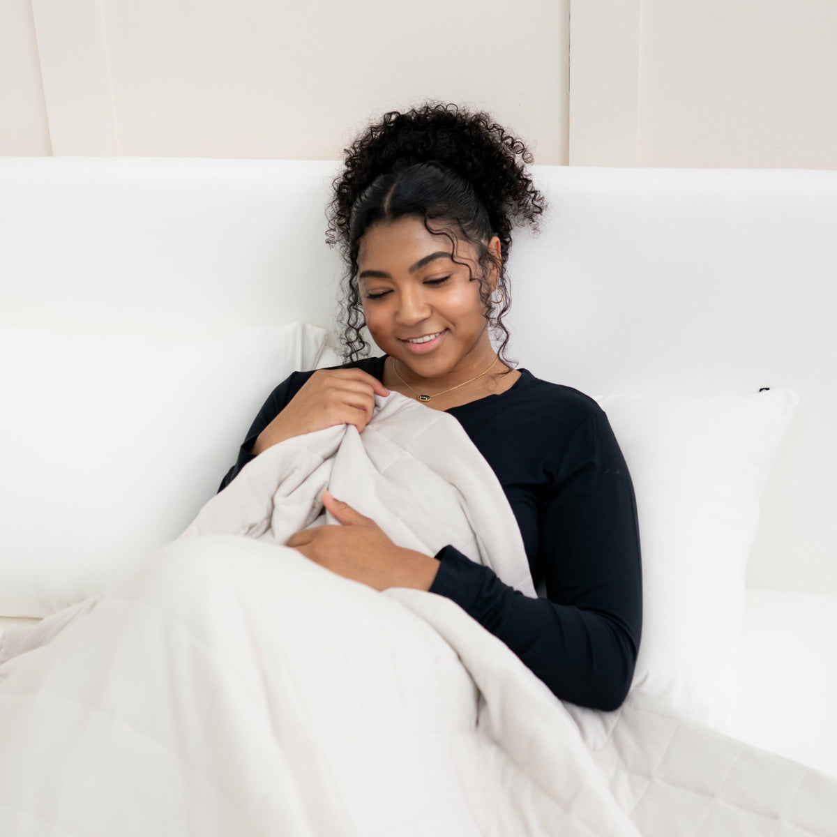 Kyte Baby Adult Quilted Blanket in Oat 1.0