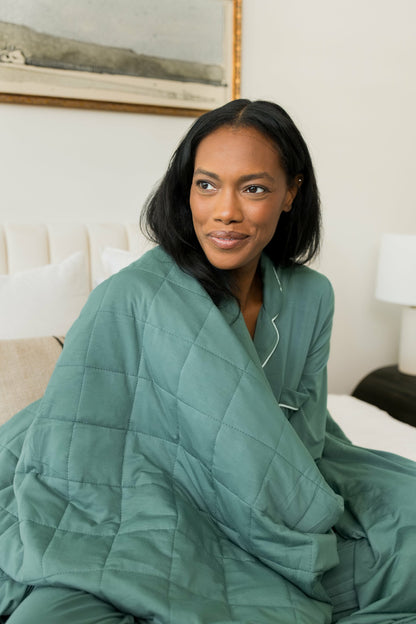 Kyte Baby Adult Quilted Blanket in Pine 2.5