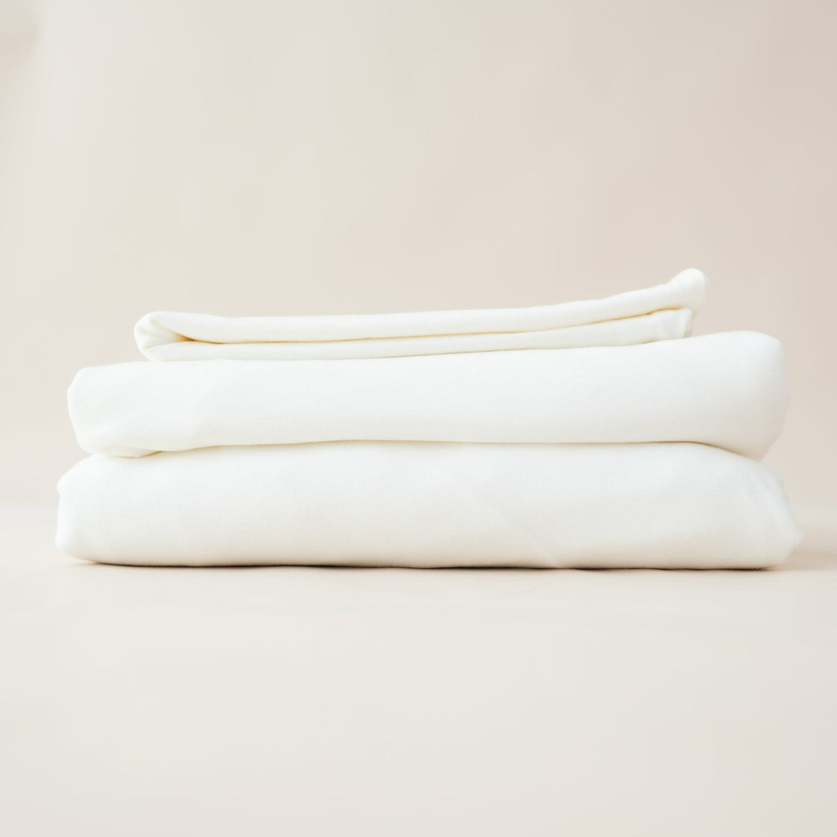 Kyte Baby Fitted Sheet & Pillowcases Cloud