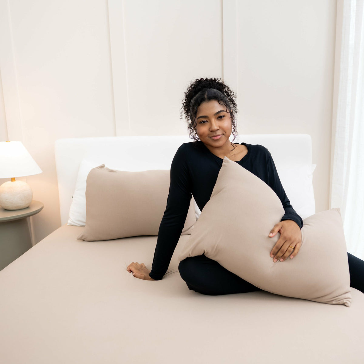 Kyte Baby Fitted Sheet with Pillowcases in Almond