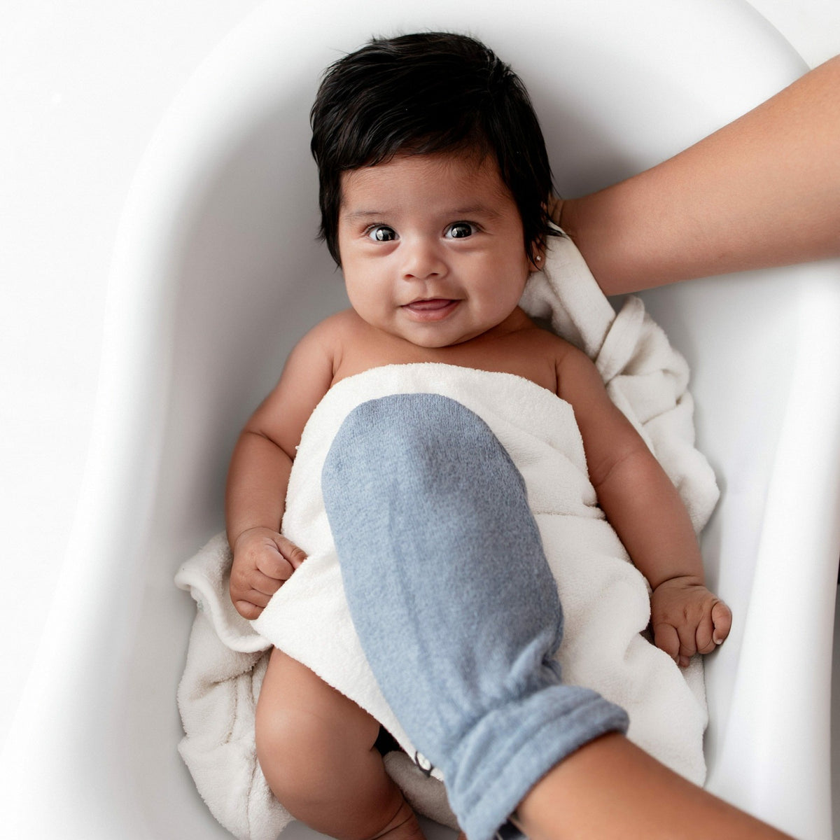 Kyte Baby Terry Bath Mitt in Slate