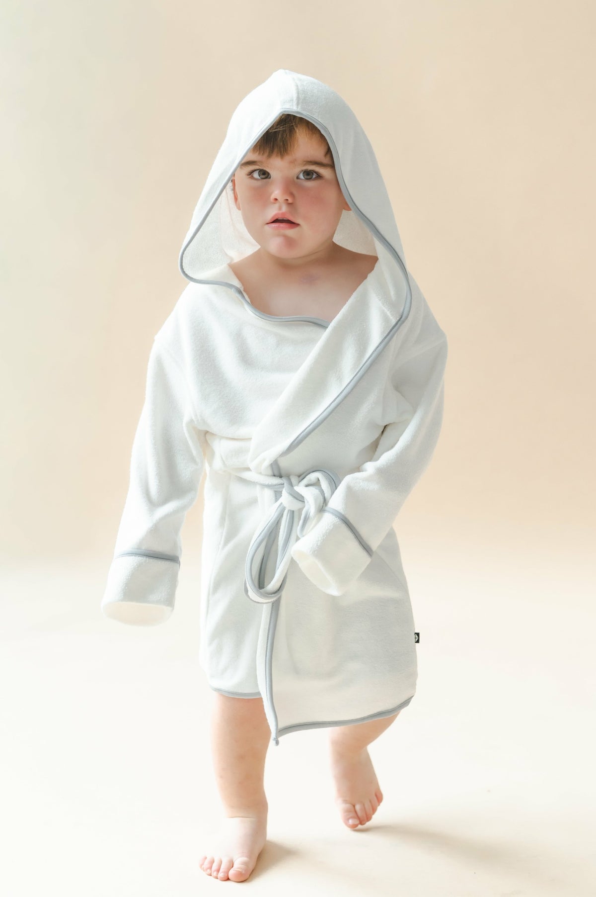 Kyte Baby Hooded Bath Robe in Cloud with Storm Trim