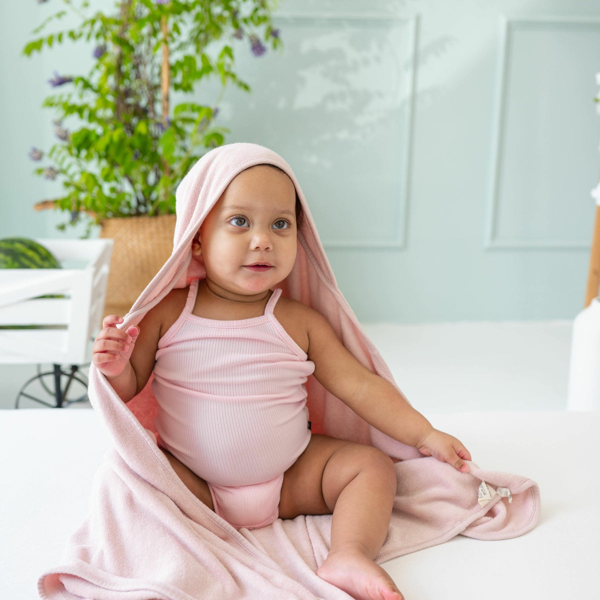 Kyte Baby Hooded Infant Bath Towel in Blush