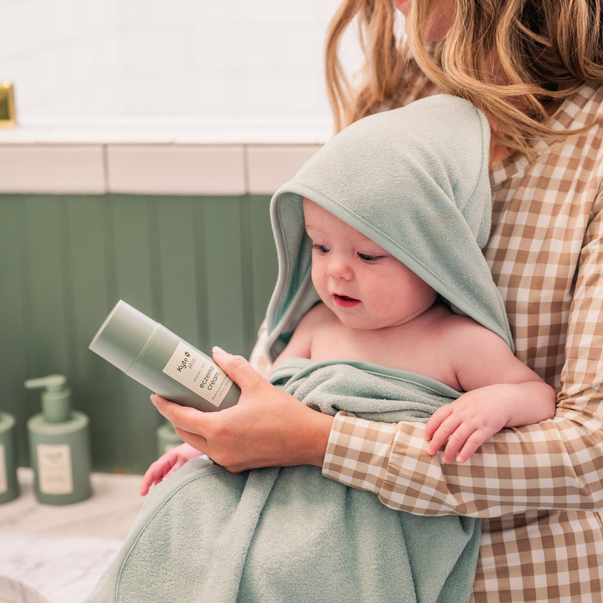 Kyte Baby Hooded Infant Bath Towel in Sage