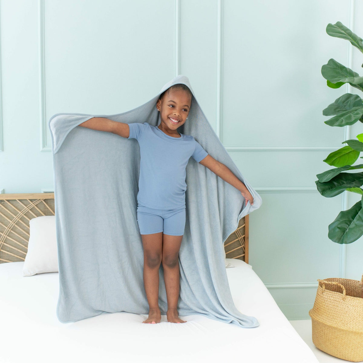 Kyte Baby Toddler Hooded Bamboo Bath Towel in Fog