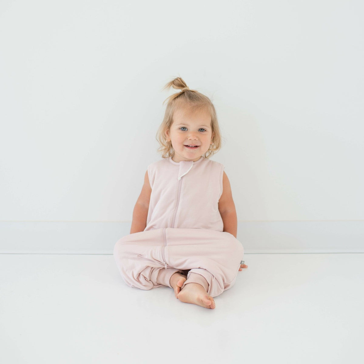 Kyte Baby Sleep Bag Walker in Blush 2.5 TOG