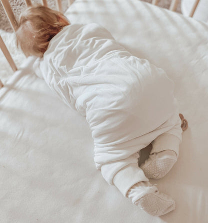 Kyte Baby Sleep Bag Walker in Cloud 2.5 TOG