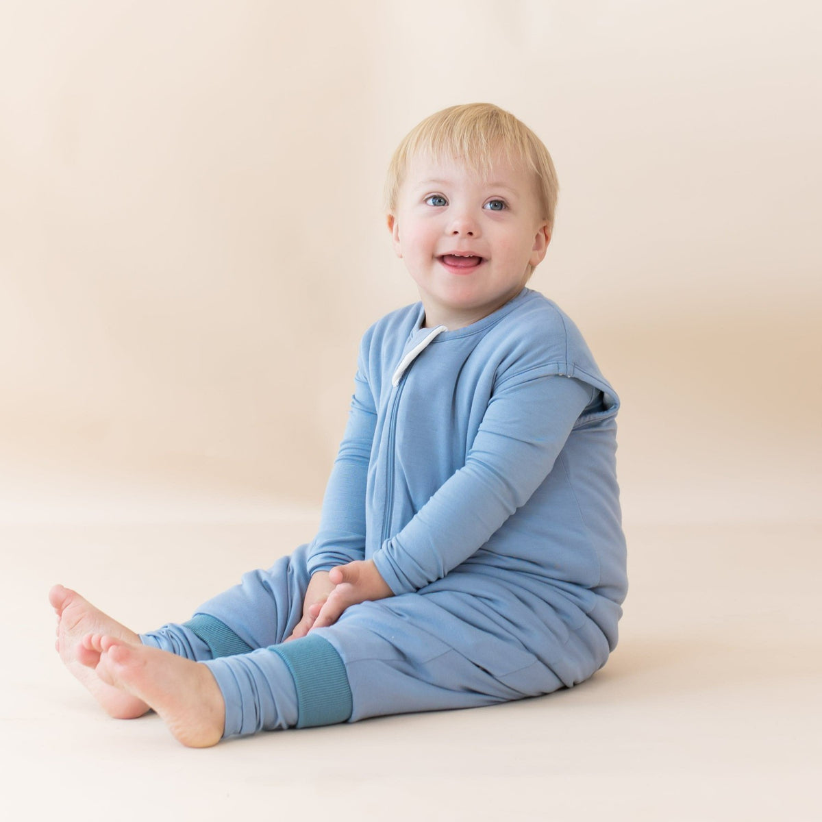 Kyte Baby Sleep Bag Walker in Slate 1.0 TOG