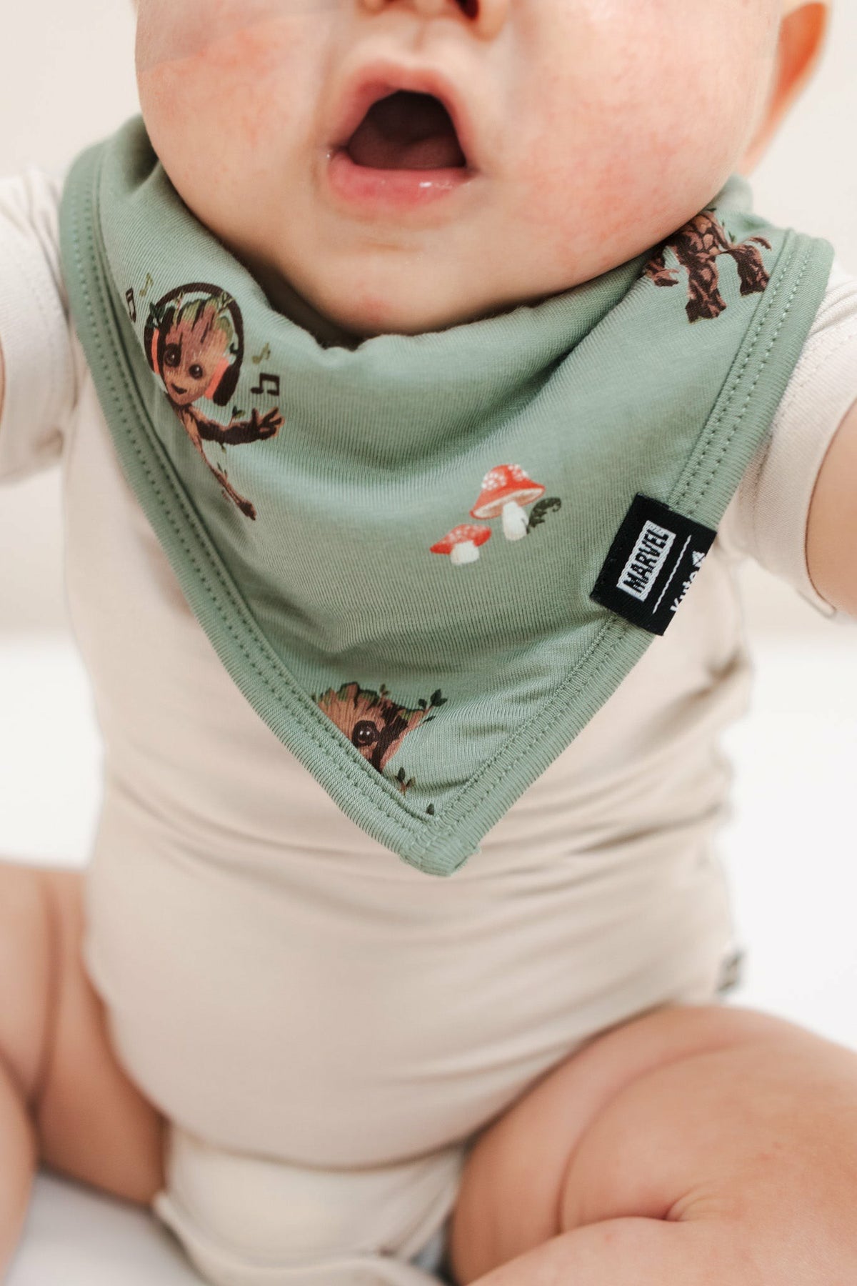 Kyte Baby Bib in Groot