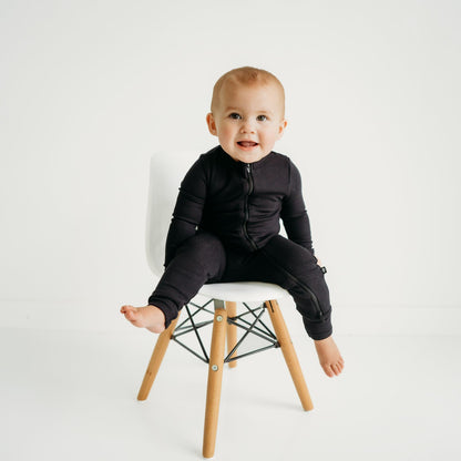 Kyte Baby Ribbed Zipper Romper in Midnight
