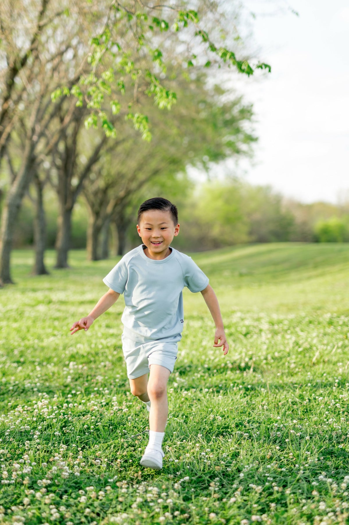 Kyte Baby Short Sleeve Jogger Set in Fog