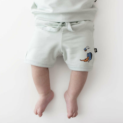 Kyte Baby Short Sleeve Jogger Set in Winnie the Pooh on Dew