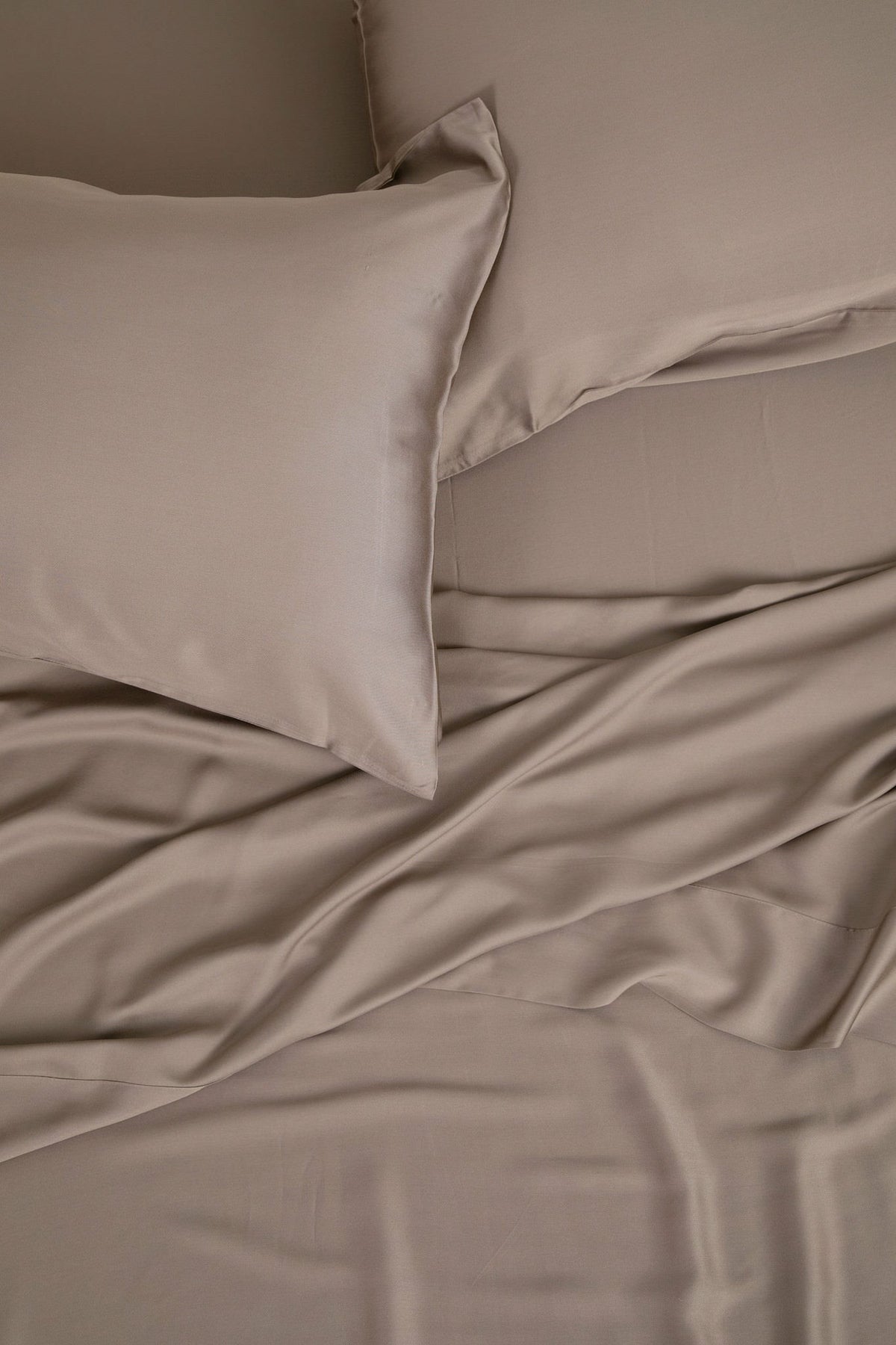 Kyte Baby Bamboo Sateen Pillowcase Set in Truffle
